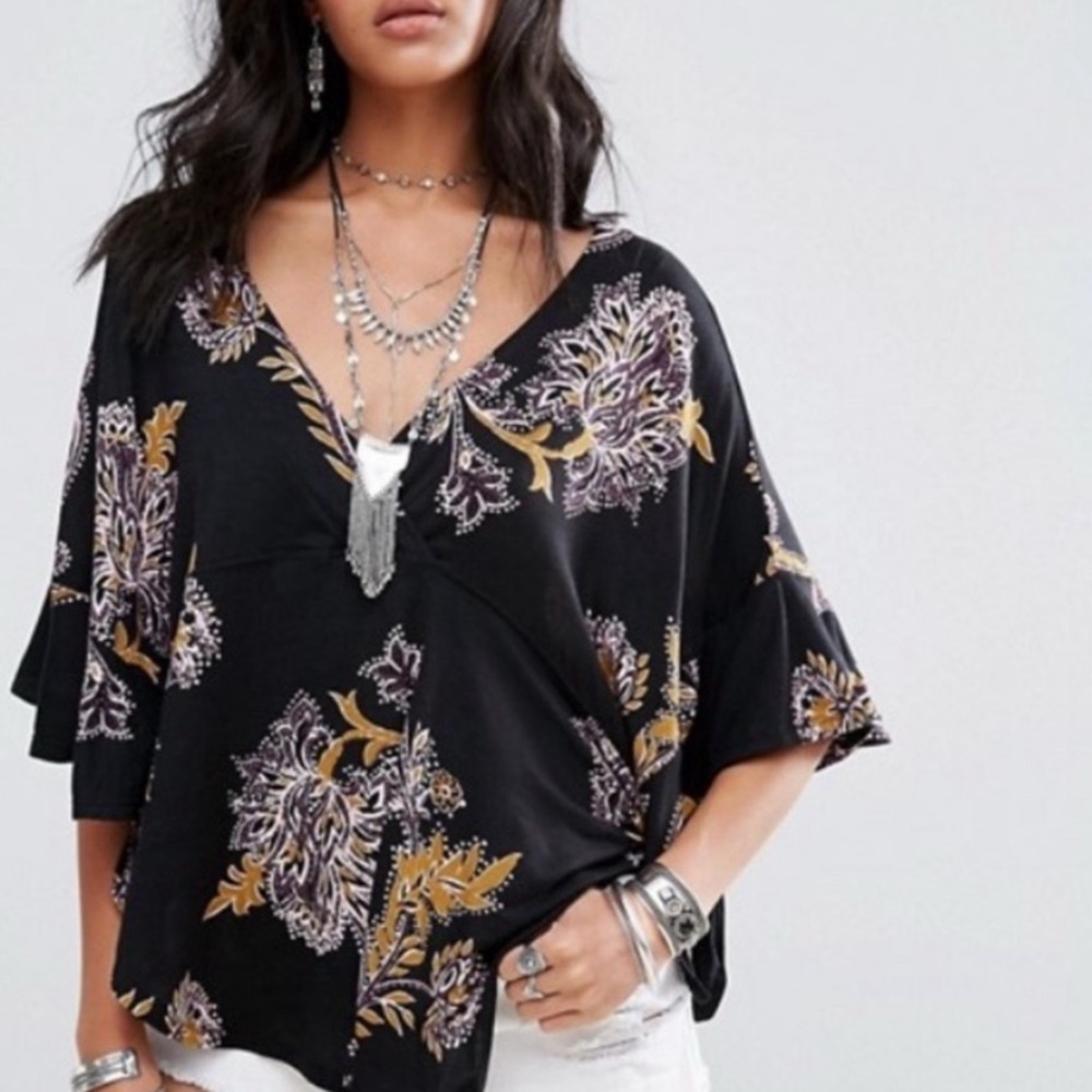 FREE PEOPLE Maui Wowie Top Floral Tropical Batik Tie Side V Neck Black Small